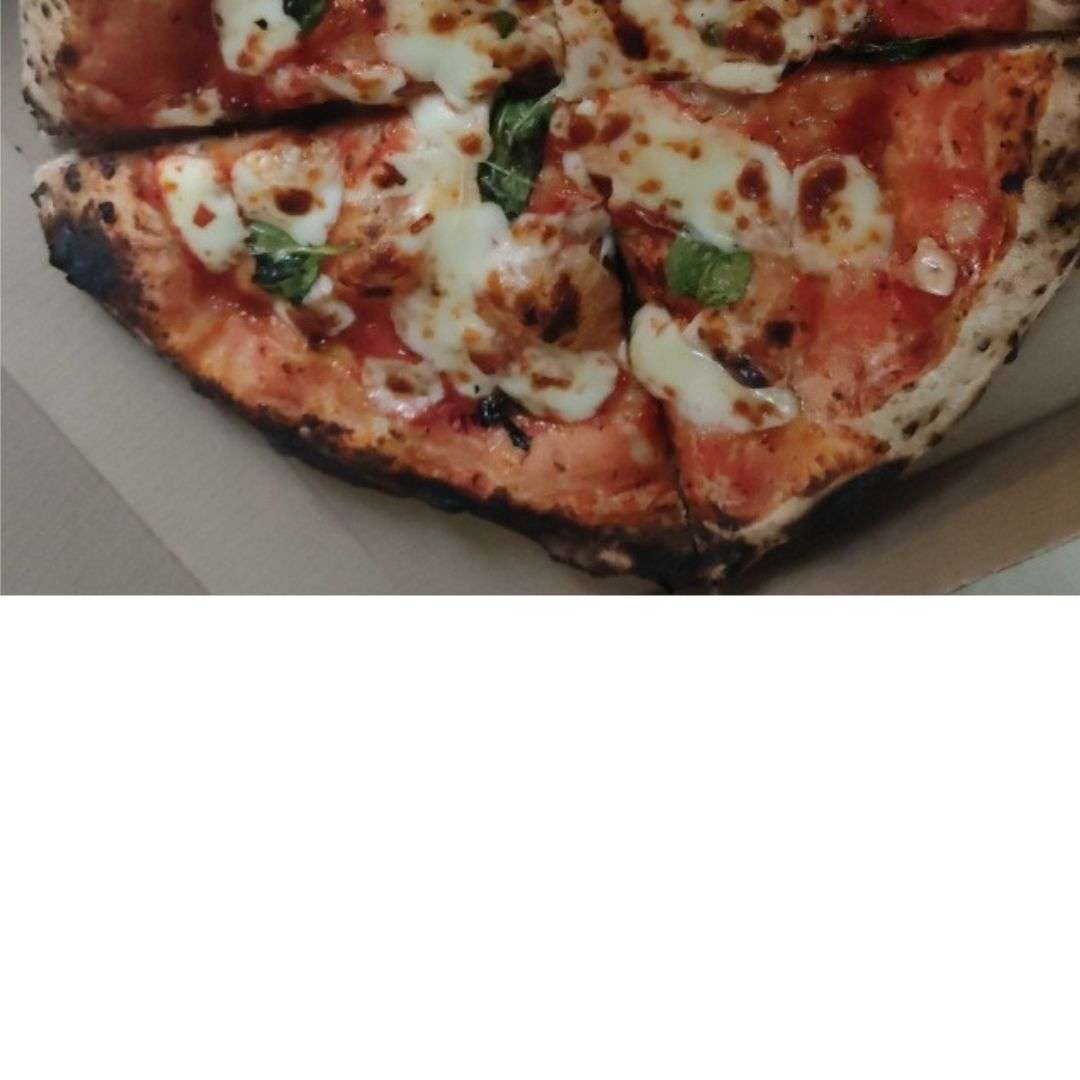 Margherita Pizza | Liwayway Corner