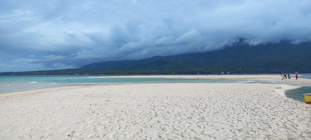 10 article image of camiguin